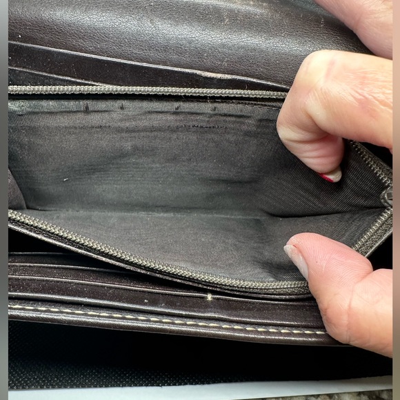 Gucci GG Webbed Canvas Interlocking Heart Long Wallet - Picture 6 of 6